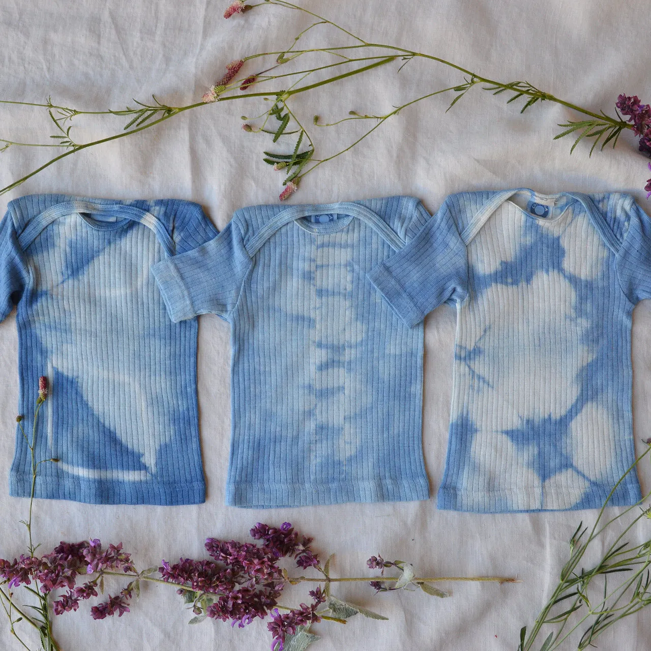 Baby Plant Dyed T-Shirt in Organic Cotton/Merino/Silk - Indigo (3-24m)