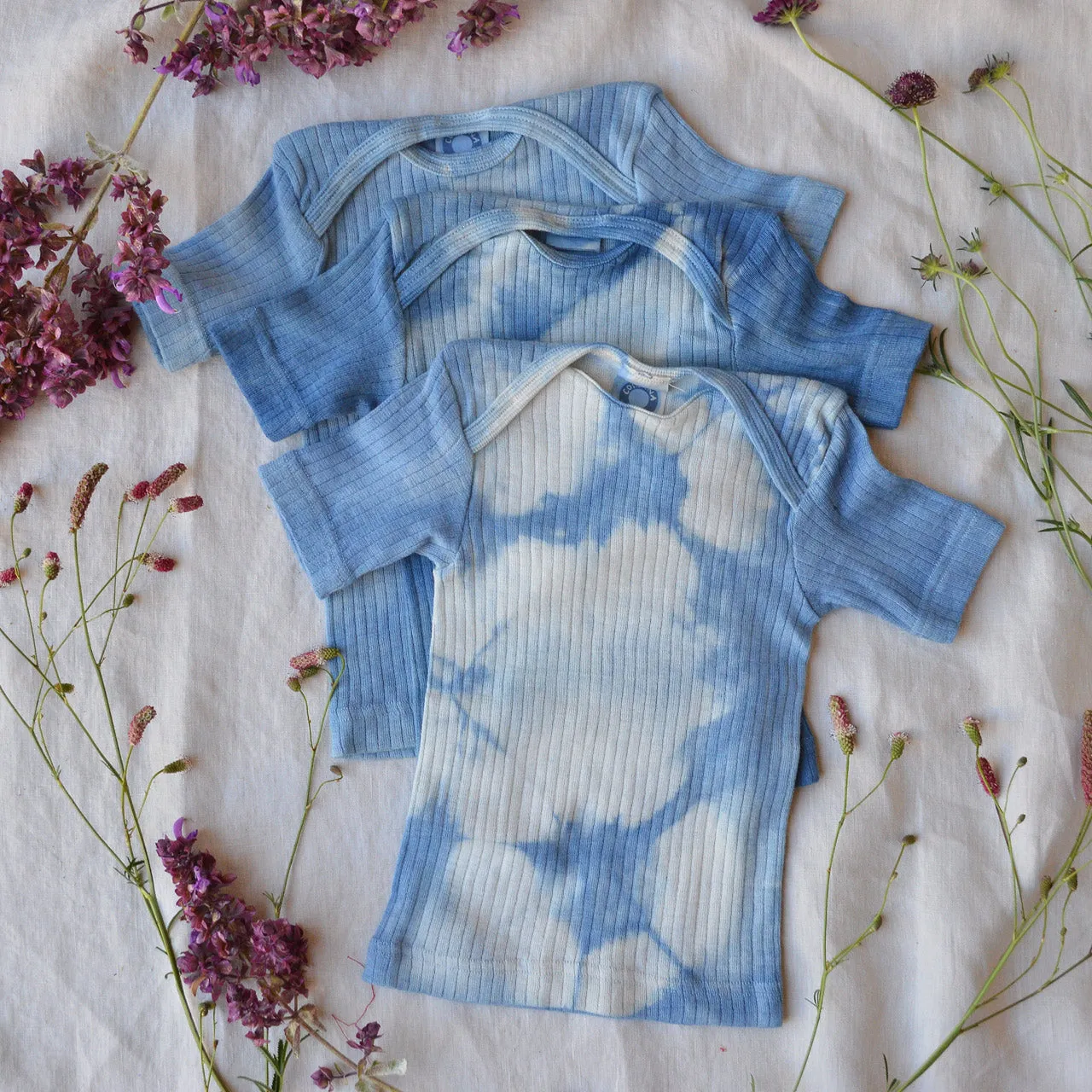 Baby Plant Dyed T-Shirt in Organic Cotton/Merino/Silk - Indigo (3-24m)