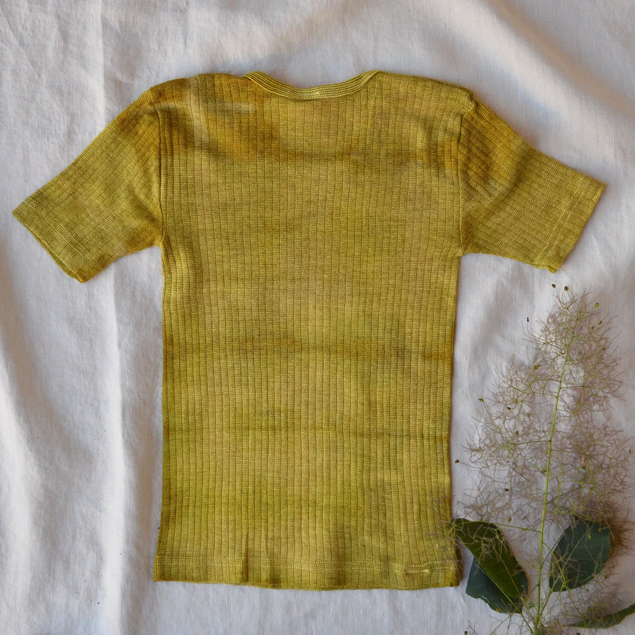 Child's Plant Dyed T-Shirt in Organic Cotton/Merino/Silk - Gold (2-12y)