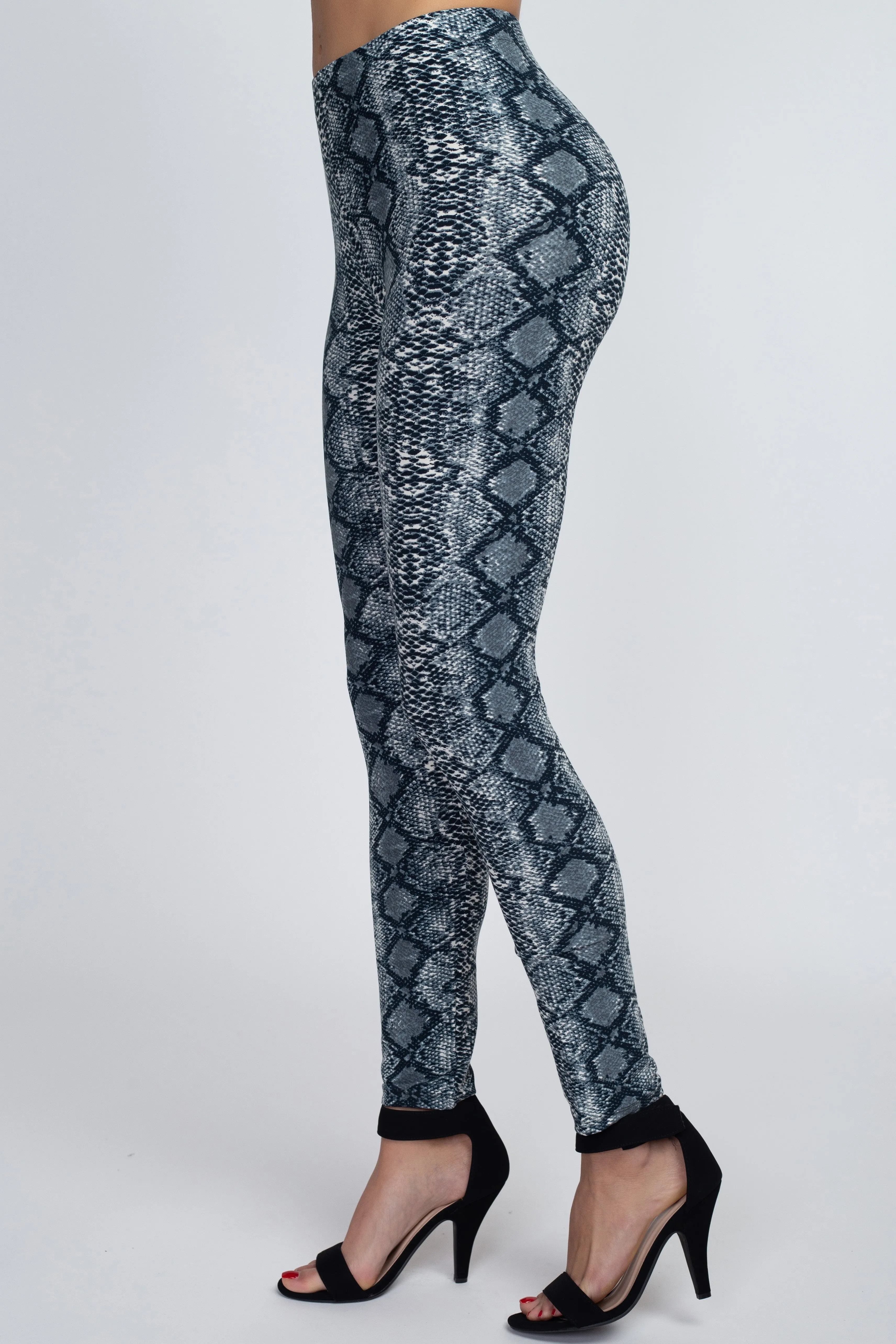 Ultra Soft Snakeskin Print Leggings