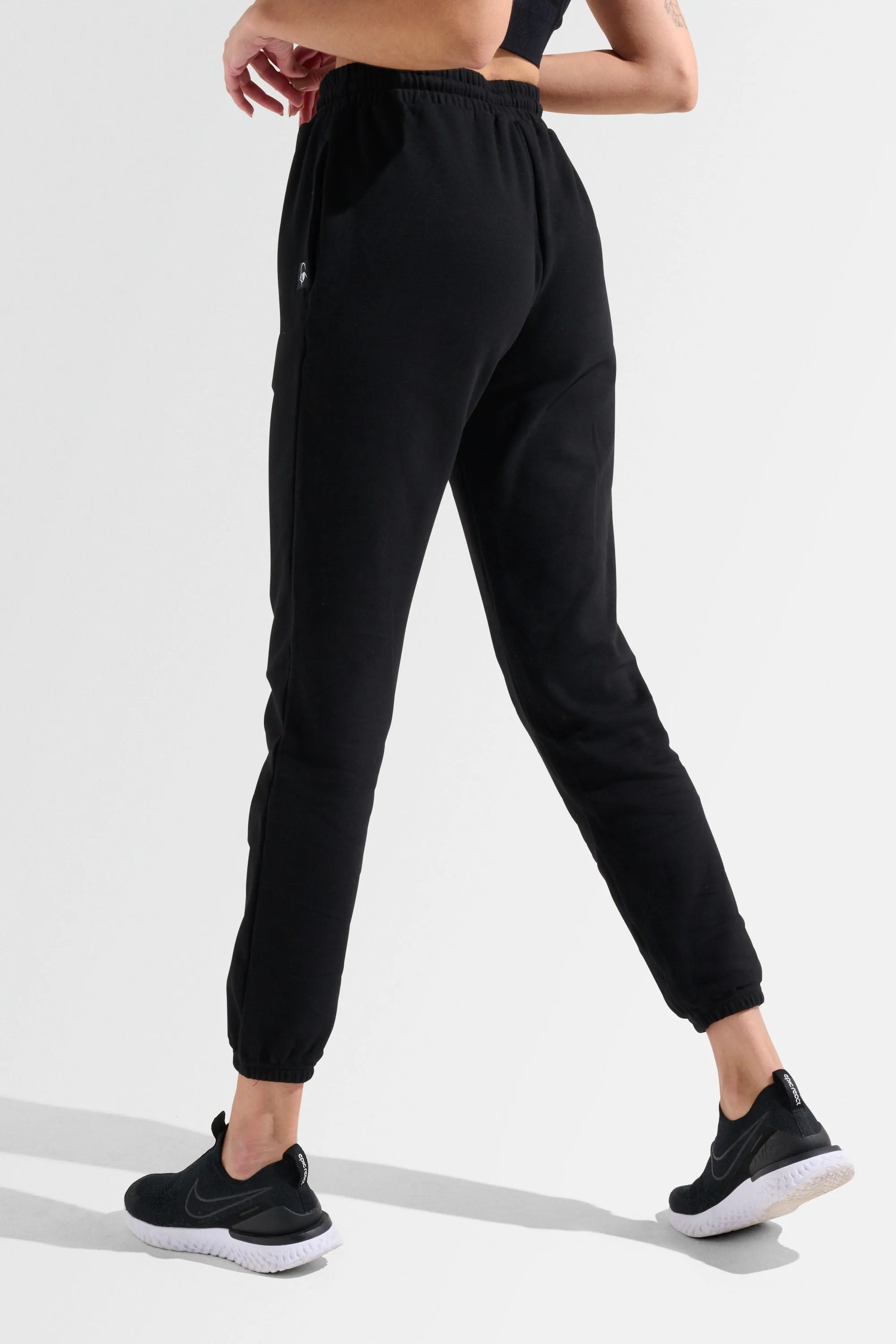 Ultraluxe Sweatpant - Black